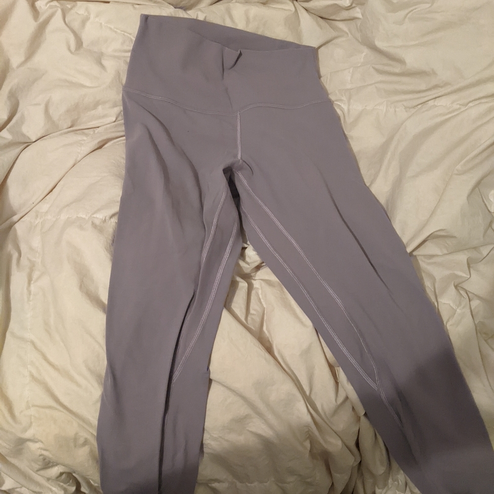 Lululemon Align Size 6, purple, 28 length